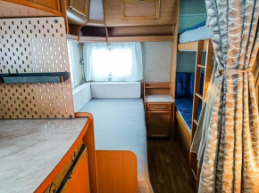 Santa's winter Caravan-Kabe Smaragd in Rovaniemi
